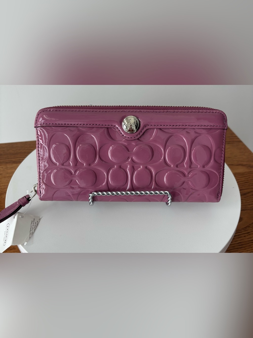 Coach NWT Signature Embossed Patent Leather Large Continental Zip Wallet